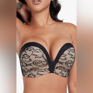 Comfortable push-up padded 
Elegant Black Lace Strapless Bra
New with tags